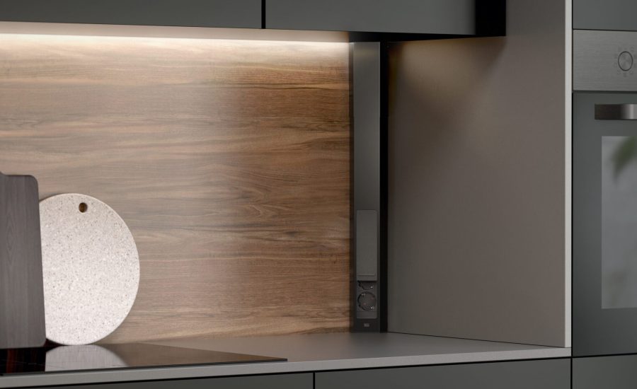 01_CASIA_2_VERTIKAL_Schwarz_CEE